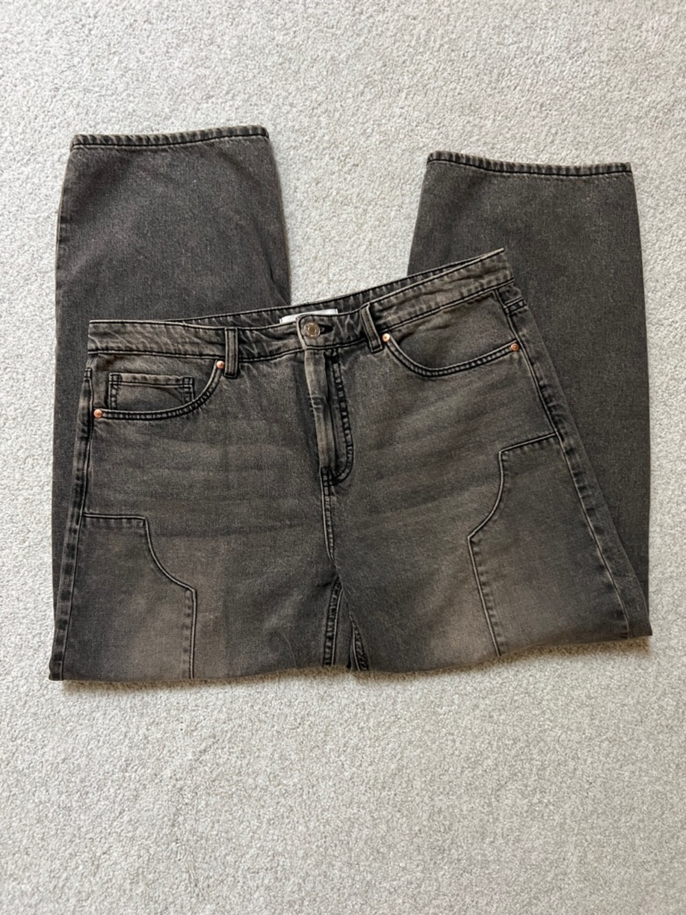 Women's Black Straight-Leg Jeans - Picture 2 of 9